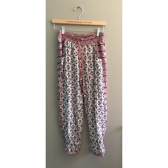 flowy pants american eagle